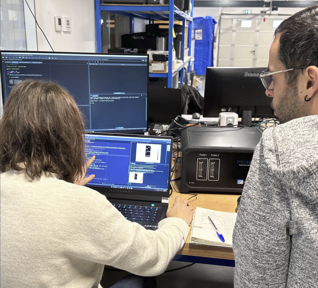 研究開発に活用される超音波探傷技術とイメージング技術のイメージ